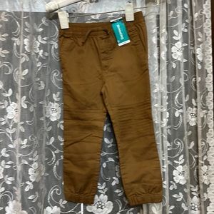 Brand new kids, khaki joggers 5T